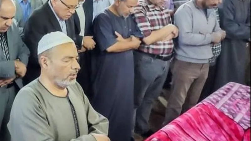 ما حكم ترتيب الجنازات إذا كانوا رجالًا ونساءً وصغارًا؟.. دار الإفتاء تجيب 