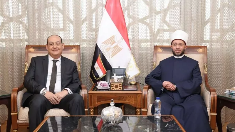 وزير الأوقاف يستقبل مساعد وزير الخارجية لبحث تعزيز التعاون المشترك 