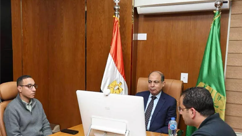 برئاسة وزيرة التنمية المحلية.. محافظ المنيا يشارك باجتماع لمتابعة الملفات 