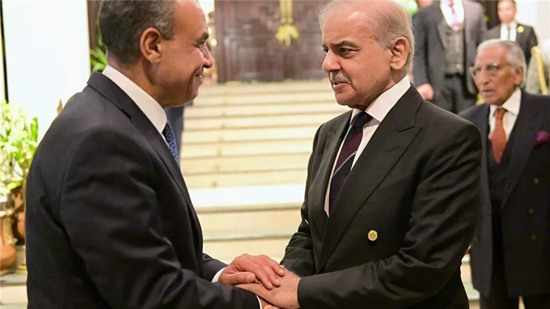 توافق إقليمي.. اجتماع باكستاني مصري تركي لبحث خفض التصعيد بالمنطقة 