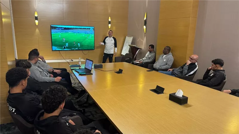 محاضرة فيديو لمنتخب الناشئين قبل مواجهة المغرب