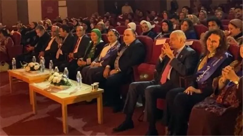 «الثقافة» تكرم 74 سيدة وأم مثالية في احتفالية تكريم المرأة المصرية بالسامر