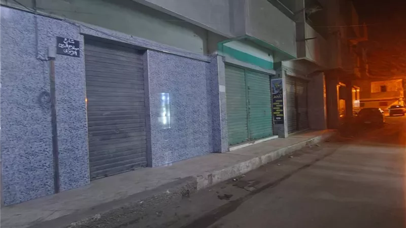  محافظ كفرالشيخ يتابع تطبيق قرار غلق المحال العامة بمراكز والمدن 