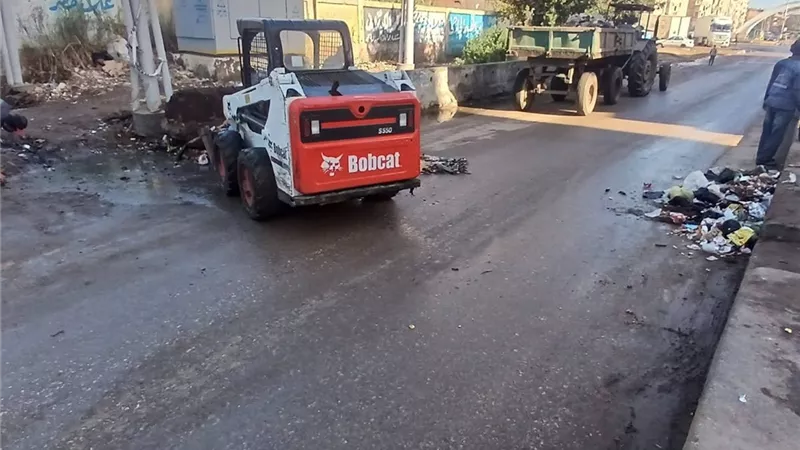 كفر الشيخ تواجه الأمطار.. حملات مكثفة لشفط المياه ورفع المخلفات بالقرى 
