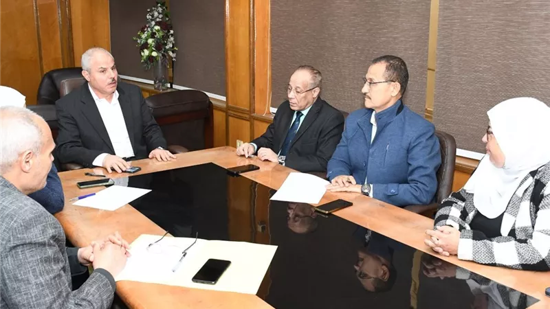 بأمر المندور..إغلاق سخانات المدن الجامعية بقناة السويس ومواعيد للملاعب