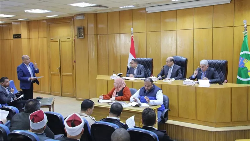 محافظ المنيا يشدد على ترشيد استهلاك الكهرباء