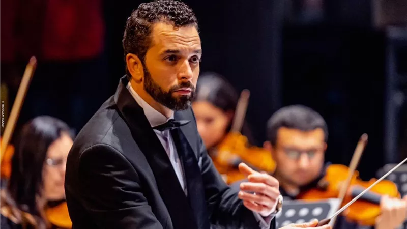 أوركسترا النور والأمل يضيء المسرح الصغير بحفل موسيقي عالمي