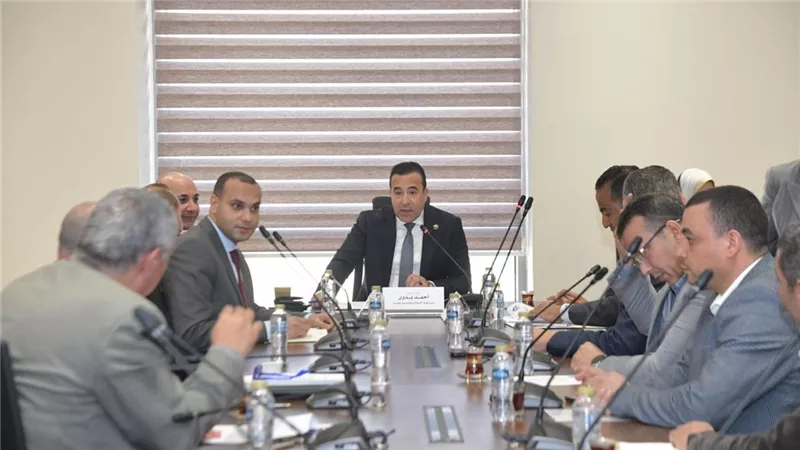 «اتصالات النواب» توصي بسرعة توصيل «كابلات الفيبر» للسنبلاوين