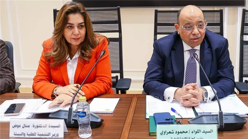وزيرة التنمية المحلية تستعرض رؤية الوزارة حول منظومة إدارة المخلفات