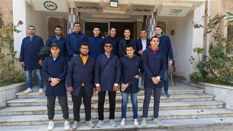 طلاب هندسة الأزهر بأسيوط يزورون  محطة الجرارات بالصالحية لتعزيز التطبيق 