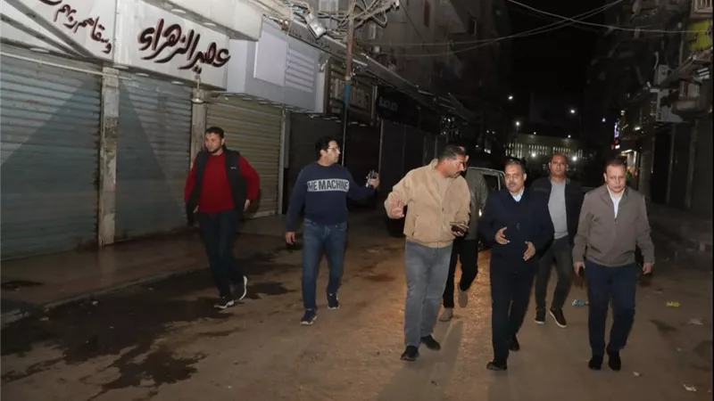 محافظ الشرقية: توعية أصحاب المحال  بمنظومة ترشيد استهلاك الكهرباء