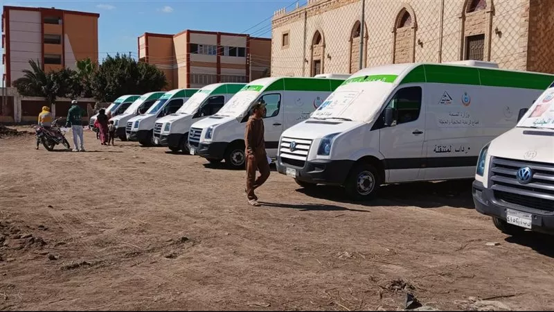 لليوم الثاني.. قافلة طبية مجانية تواصل تقديم خدماتها لأهالي سمالوط بالمنيا