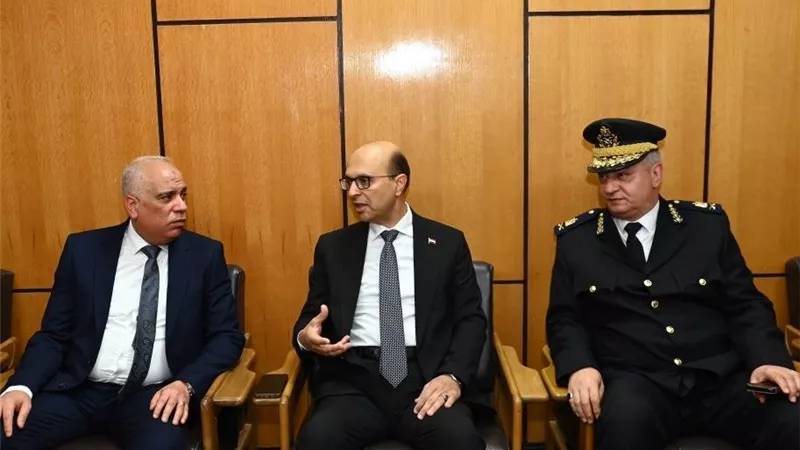 برعاية 