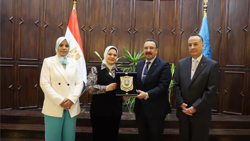 تعيين 39 مدرسًا ومنح 364 درجتى الدكتوراه والماجستير بجامعة الإسكندرية 