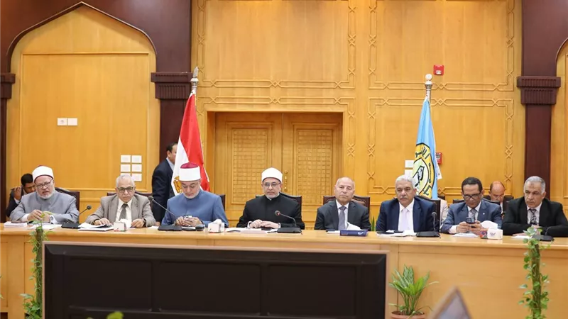 مجلس جامعة الأزهر يثمن حكمة القيادة السياسية في التعامل مع الأحداث الجارية