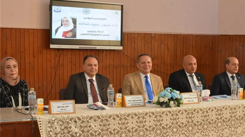 رئيس جامعة دمياط يفتتح مؤتمر «مستقبل الذكاء الاصطناعي» 