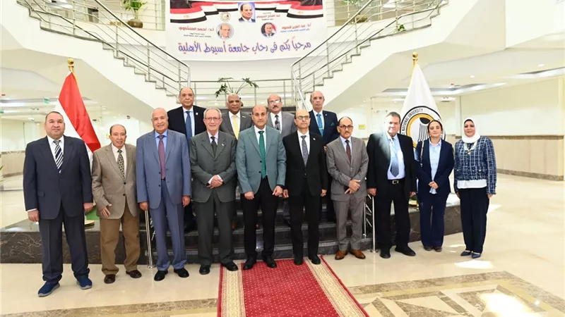 لفتة إنسانية.. جامعة أسيوط الأهلية ترد الرسوم الدراسية لأسرة طالبة  متوفية