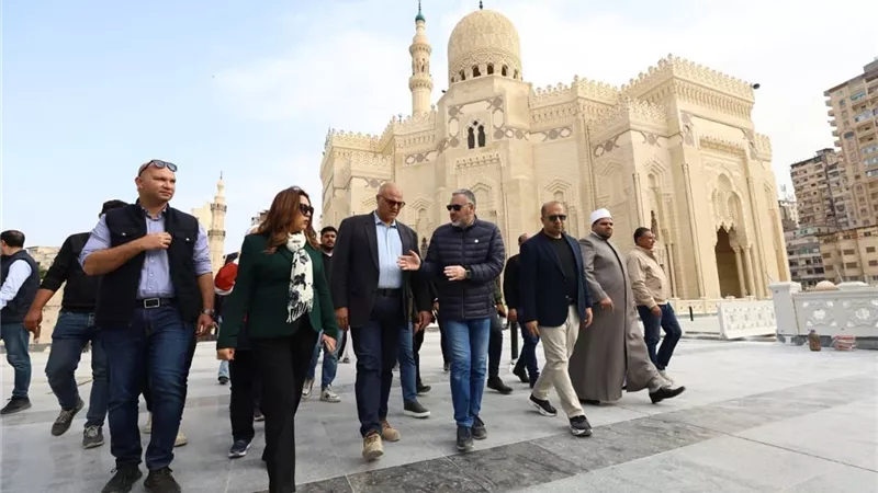 التنمية المحلية والإسكندرية يتفقدان أعمال تطوير ميدان المساجد وحلقة السمك