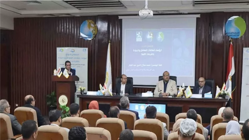 رئيس مياه سوهاج: 4 جهات رقابية تتابع جودة مياه الشرب على مدار الساعة