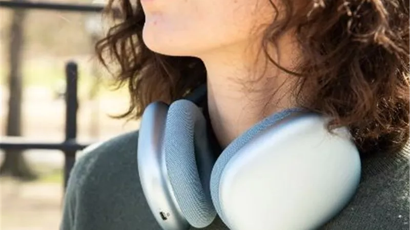 AirPods Max 2 رفاهية الصوت تعود بذكاء أقوى.. لكن بدون ثورة حقيقية