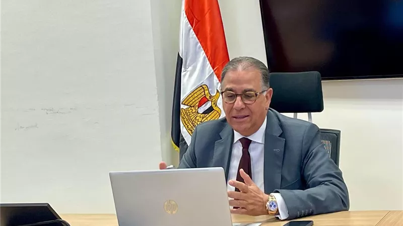 نائب وزير الخارجية يلتقي الجالية المصرية في روسيا 