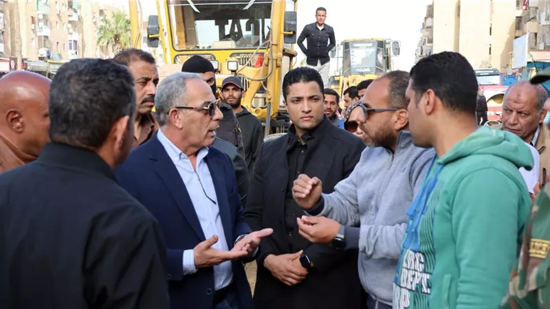 محافظ الإسماعيلية يوجه بسرعة الإنجاز والحفاظ على حقوق المواطنين
