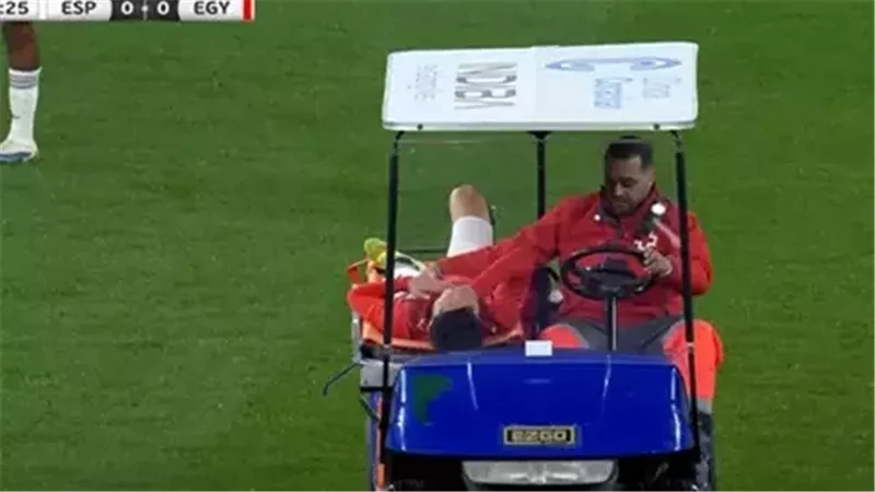 طبيب المنتخب يكشف تفاصيل إصابة إسلام عيسى ومحمد هاني