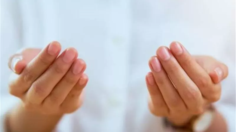 دعاء الصباح مكتوب.. «اللهم افتح لنا مصاريع الصباح بمفاتيح الرحمة والفلاح»