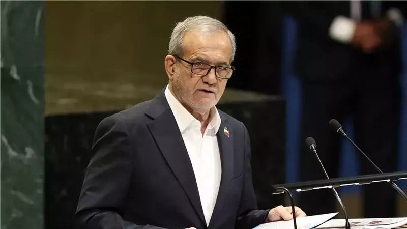أزمة اختيار وزير الاستخبارات تُفجر صداماً بين بزشكيان وأحمد وحيدي