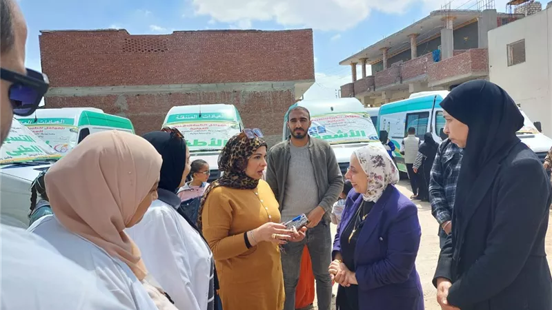 الإسماعيلية: الكشف على 671 مواطنًا بالمجان بقرية الجرايشة
