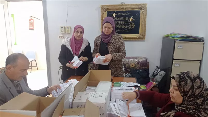 التضامن الاجتماعي بالإسماعيلية: تسليم كروت 
