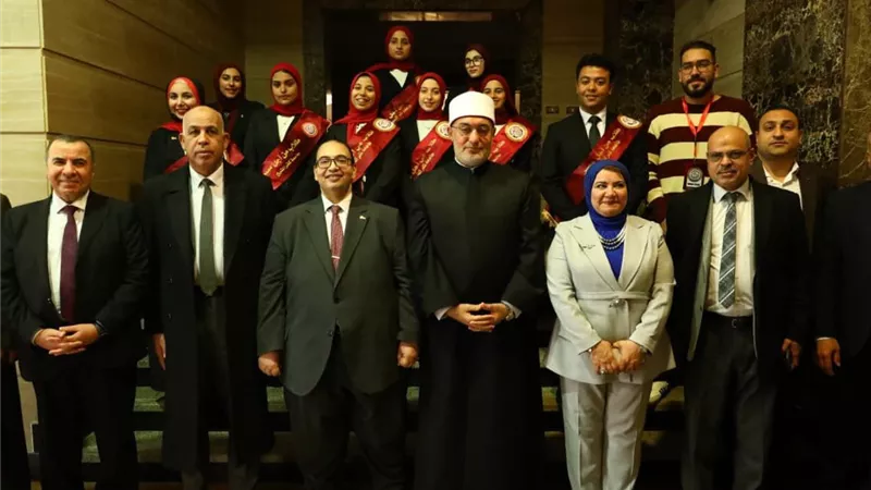 المفتي: الرقابة الذاتية واستحضار مراقبة الله أساس التعامل مع الفضاء الرقمي