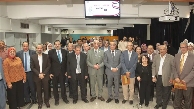 مستشفيات جامعة أسيوط تحتفي بـ«يوم الطبيب المصري» وتكرّم عددًا من أطبائها 