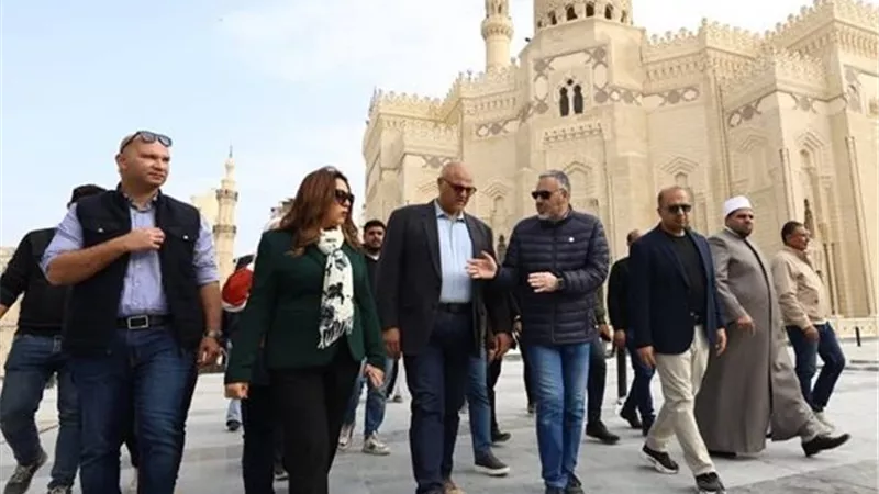  التنمية المحلية ومحافظ الإسكندرية تتفقد عدد من المشروعات التنوية|فيديو 