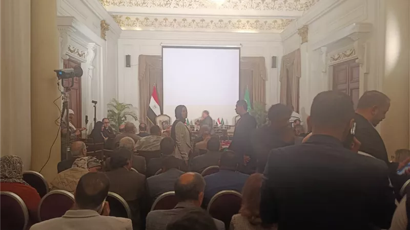 بدء ندوة «الوفد» حول دور وحدة الشركات المملوكة للدولة فى نمو الاقتصاد