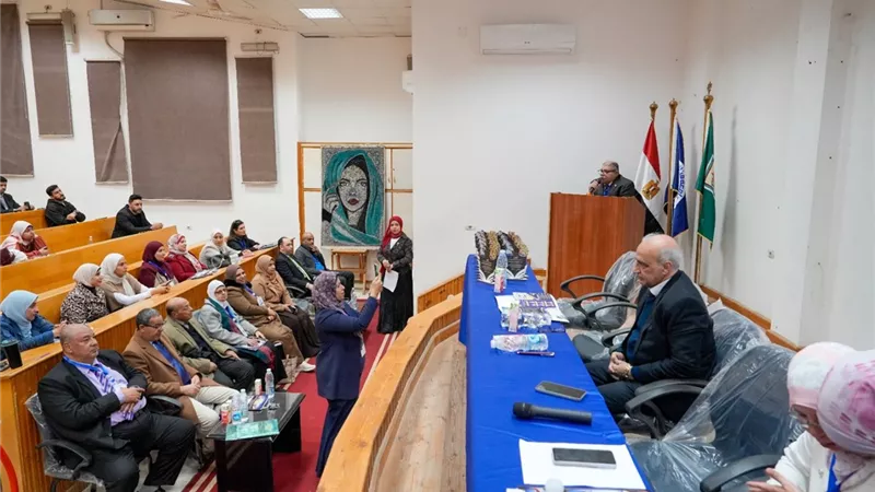 ختام فعاليات مؤتمر الدراسات العليا السابع بتربية قناة السويس وإعلان الفائز