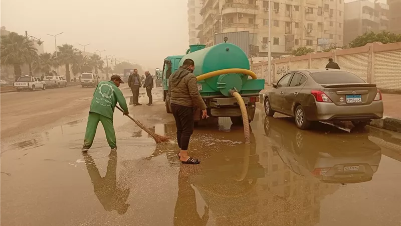 محافظ الغربية يقود جهودًا مكثفة لرفع مياه الأمطار وتحقيق السيولة المرورية