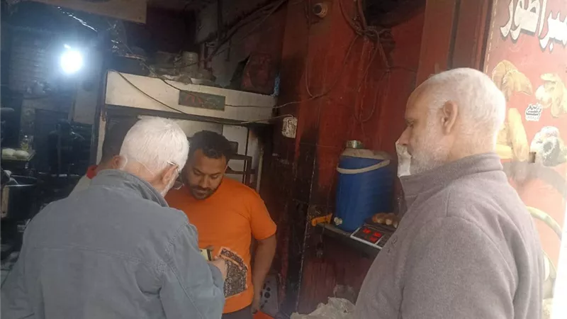 حملات تموينية مكثفة بالقليوبية تضبط مخالفات بالمخابز ومستودعات البوتاجاز