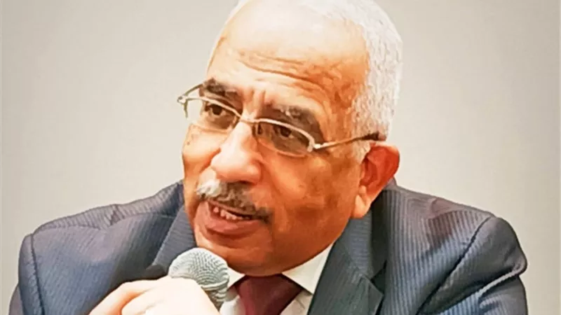 أحمد فضل شبلول: الكتاب الإلكتروني يفرض نفسه في العصر الرقمي | خاص