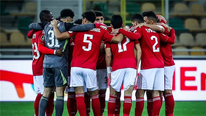 اتحاد الكرة يوافق على طلب الأهلي بشان حكام مباراتي الزمالك وبيراميدز 