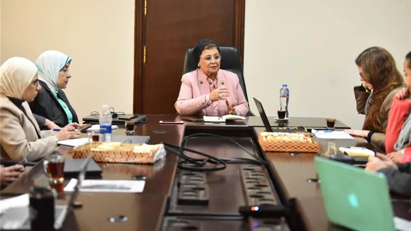 نائب وزير الصحة تبحث دعم الرعاية الصحية الأولية مع شركاء التنمية