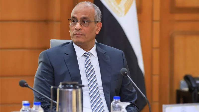 محافظ كفرالشيخ يعلن استمرار رفع درجة الاستعداد بقطاعات ومناطق المحافظة 