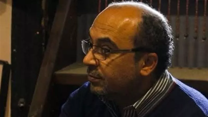 رجائي موسى: الكتاب الإلكتروني قد يحل محل الورقي في ظل تطور الأزمات| خاص