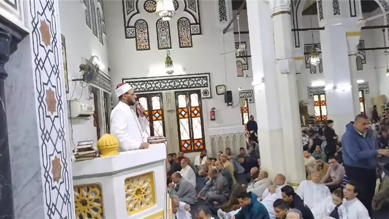 خطبة الجمعة بالمنيا تشدد على المسئولية المجتمعية تجاه الأيتام