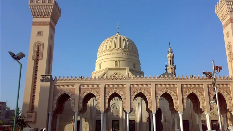 من السيد البدوي.. خطبة الجمعة تحذر من الانشغال بالدنيا على حساب العبادة