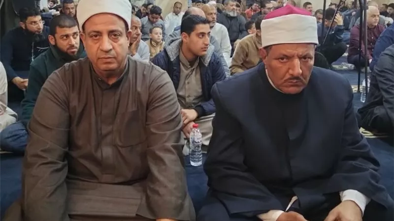 تحت شعار 