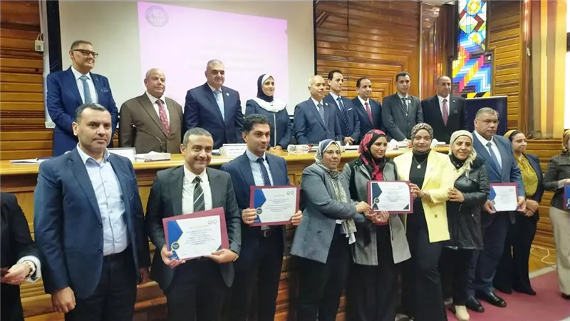 جامعة المنصورة تجدد اعتماد مراكزها التدريبية لدعم التحول الرقمي
