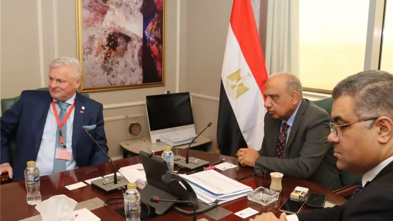 تعاون مصري ألماني لنقل تكنولوجيا تصنيع الأنابيب في قطاع الكهرباء والطاقة