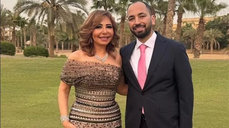  عمرو أديب ولميس الحديدي يحتفلان بخطوبة نجلهما نور في جو عائلي | صور
