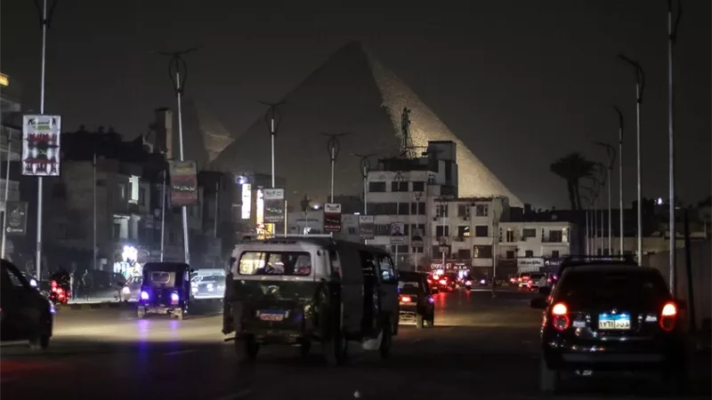 مصر ترشد استهلاك الطاقة لمواجهة الأزمات العالمية .. فيديو هام للمتحدث العسكرى